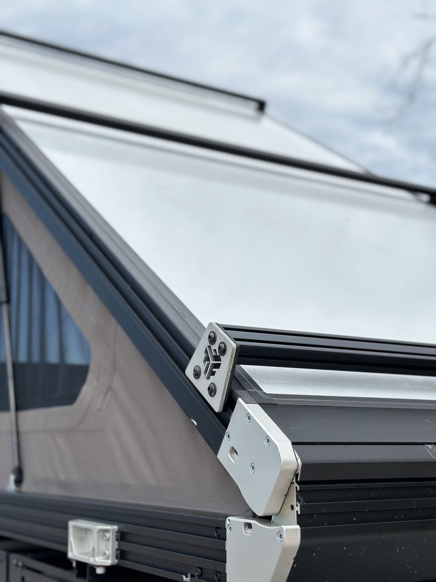 Foundation 4x4 Go Fast Campers HI/LOW load bars set of 3 (XL width)